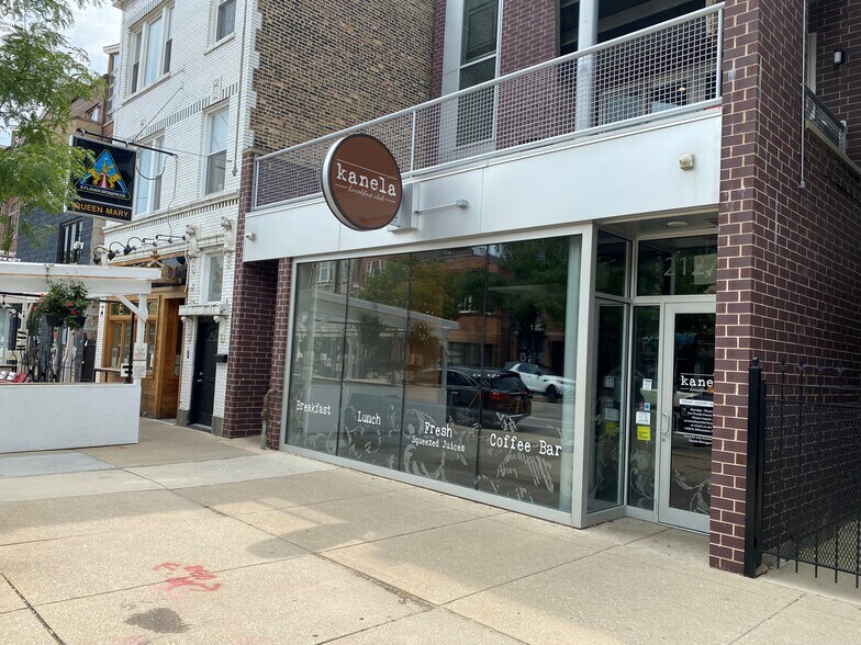 More Photos Of 2127 W Division St, Chicago Restaurant For Lease