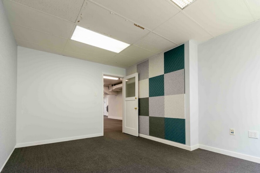 More Photos Of 411 Brannan St, San Francisco Showroom For Lease