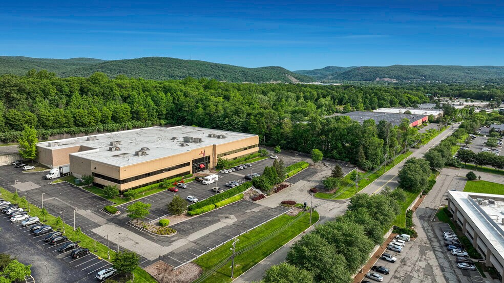 More Photos Of 750 Corporate Dr, Mahwah Manufacturing For Lease