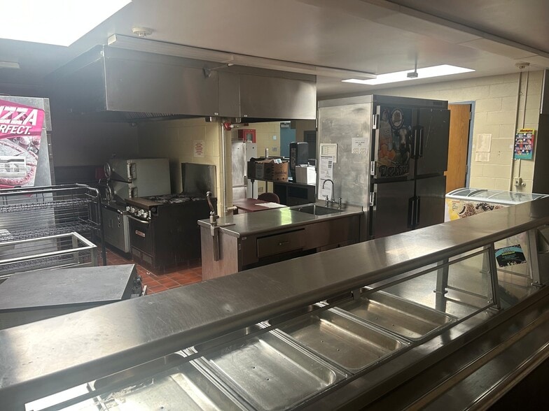 More Photos Of 1524 Hamilton Rd, Pittsburgh Schools For Sale