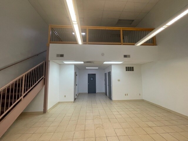 More Photos Of 7801-7813 Affinity Dr, Cincinnati Research And Development For Lease