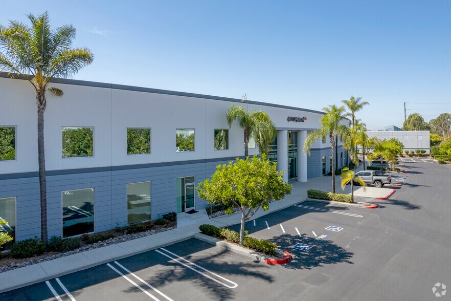More Photos Of 13955 Stowe Dr, Poway Warehouse For Lease