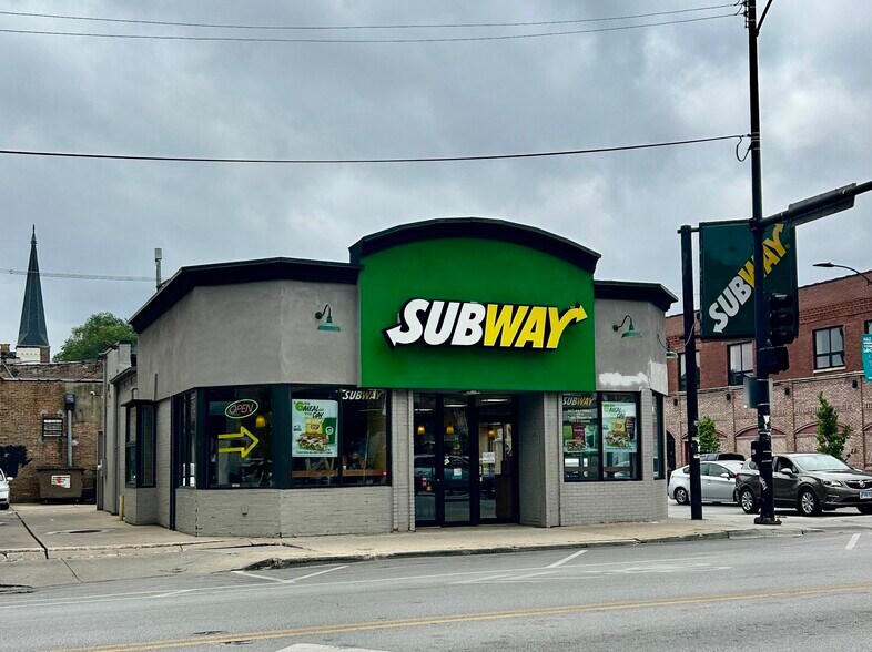 Primary Photo Of 2759 W Cermak Ave, Chicago Freestanding For Lease