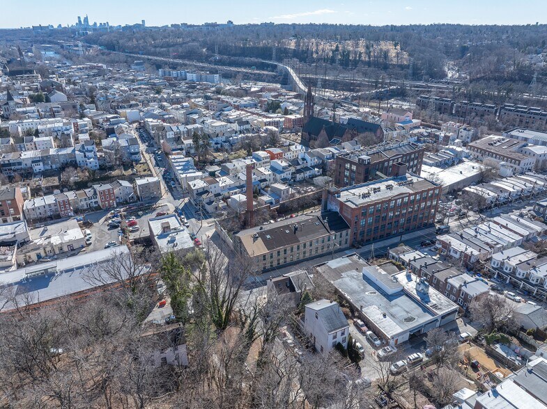 More Photos Of 230 Leverington Ave, Philadelphia Auto Repair For Sale