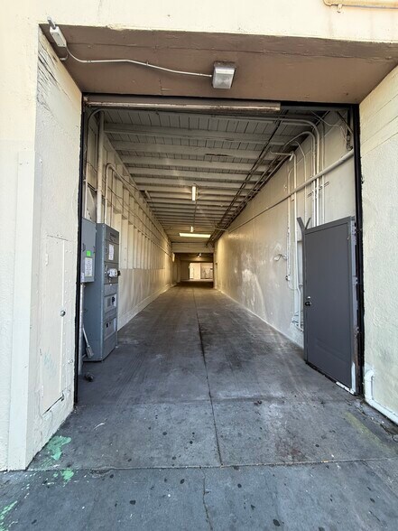 More Photos Of 2414 San Bruno Ave, San Francisco Flex For Lease