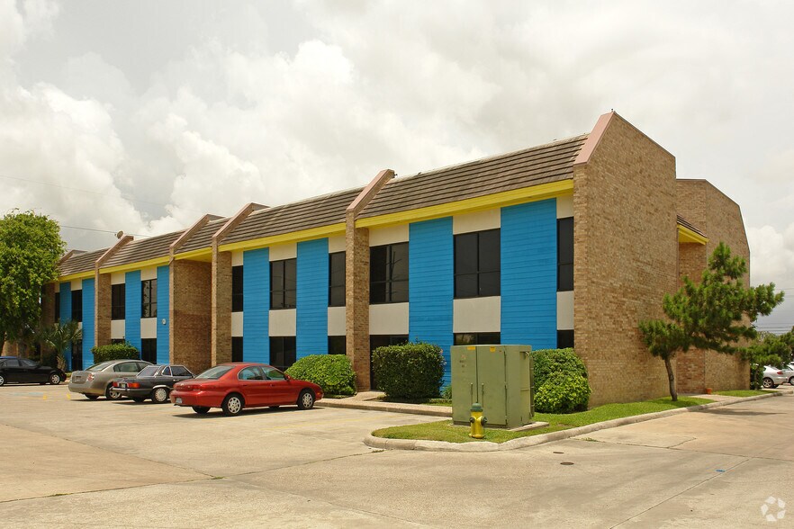 Primary Photo Of 5866 S Staples St, Corpus Christi Office For Lease