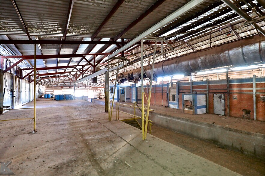 More Photos Of 3097 Brick Plant Rd, Snyder Manufacturing For Sale