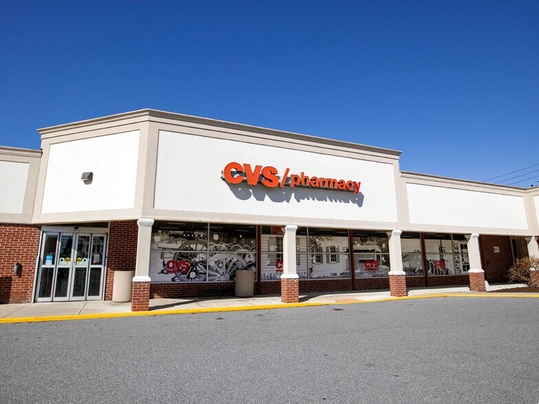 More Photos Of 301 Main St, Landisville Storefront For Sale