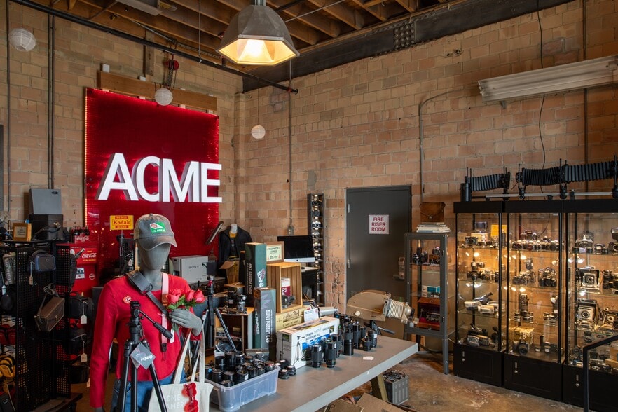 More Photos Of 1388 S 300 W, Salt Lake City General Retail For Lease