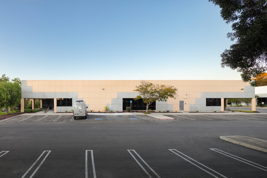 More Photos Of 2630 Business Park Dr, Vista Manufacturing For Lease