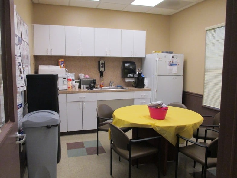 More Photos Of 3021 Eau Gallie Blvd, Melbourne Medical For Lease