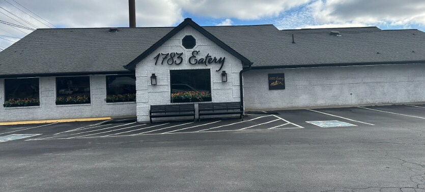 More Photos Of 10321 Chapman Hwy, Seymour Restaurant For Lease