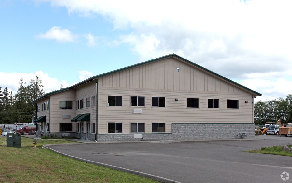 More Photos Of 9401 Bujacich Rd, Gig Harbor Warehouse For Lease