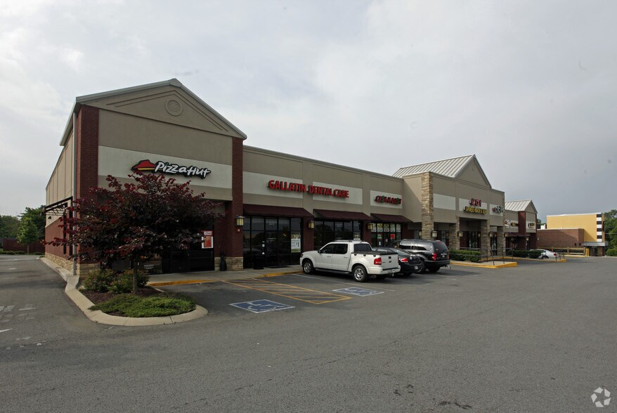 More Photos Of 1101 Nashville Pike, Gallatin Freestanding For Lease