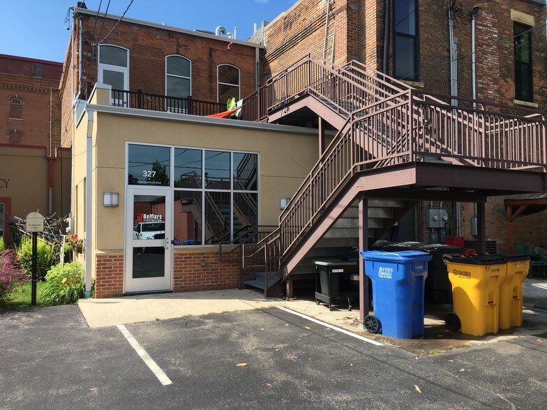 More Photos Of 327 N Riverfront Dr, Mankato Storefront Retail Residential For Lease