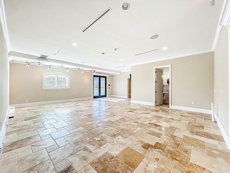 More Photos Of 4850 Holopaw Rd, Saint Cloud Office For Sale