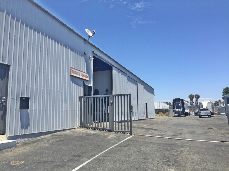 More Photos Of 3101 Hoover Ave, National City Warehouse For Lease