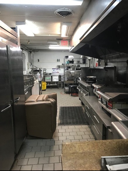More Photos Of 14000 Bustleton Ave, Philadelphia Restaurant For Lease