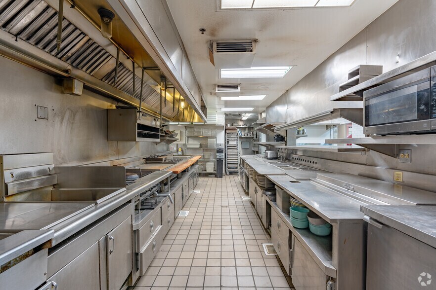 More Photos Of 534 S Myrtle Ave, Monrovia Restaurant For Lease