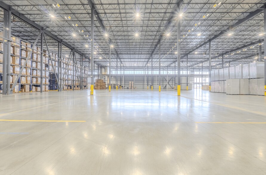 More Photos Of 777 Rue Turnbull, Beauharnois Industrial For Lease