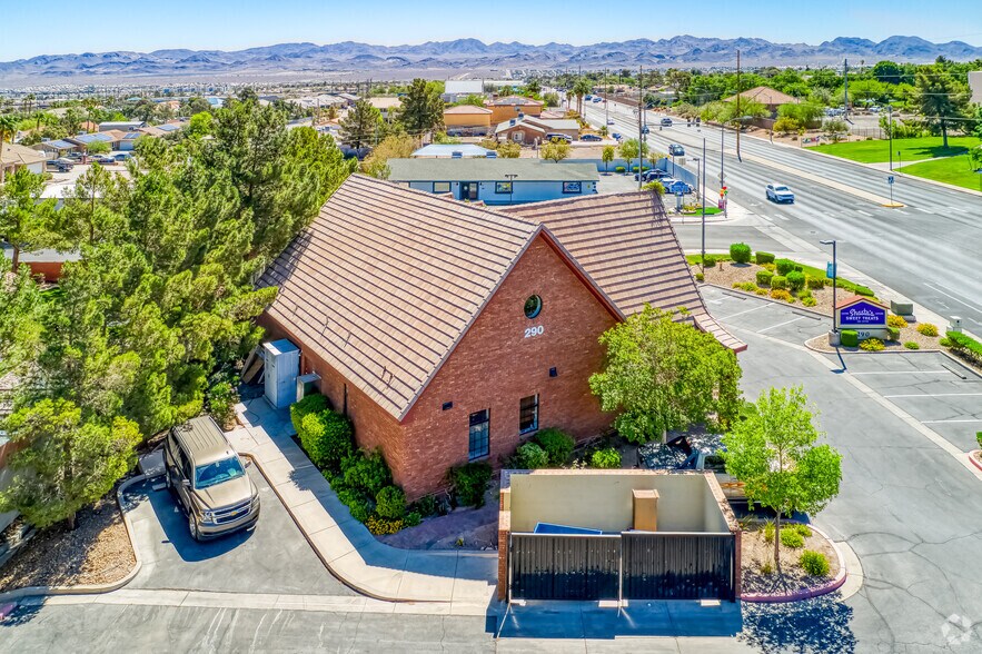 More Photos Of 270 E Horizon Dr, Henderson Unknown For Lease