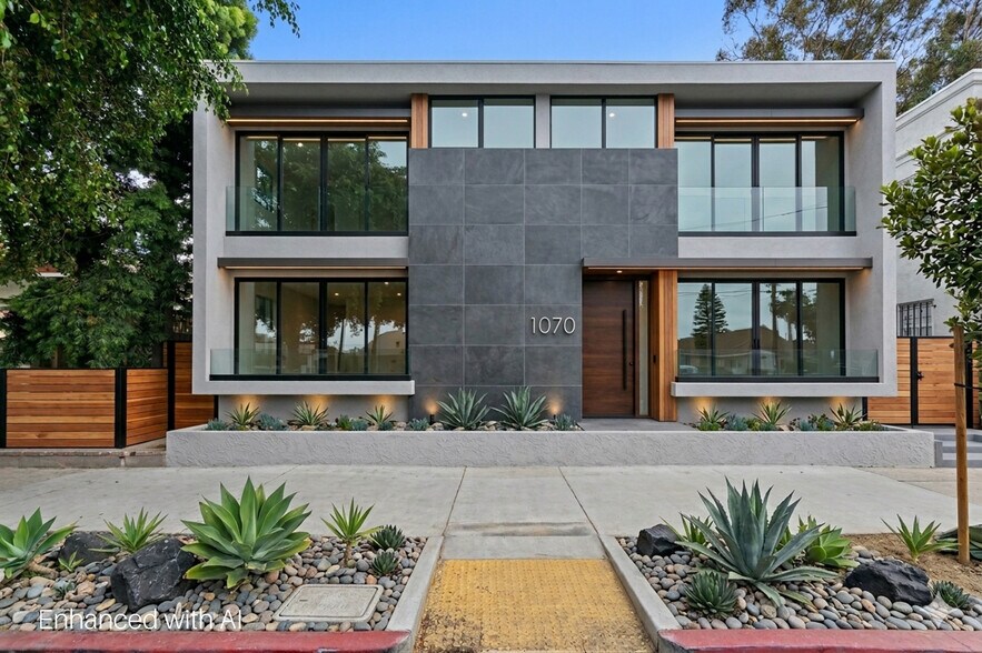 More Photos Of 1070 Chestnut Ave, Long Beach Apartments For Sale