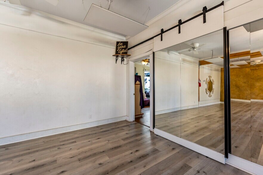 More Photos Of 145 N Market St, Wailuku Storefront Retail Residential For Sale