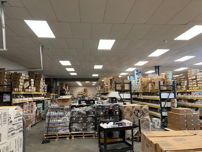 More Photos Of 17 Prospect Ave, Albany Light Distribution For Sale