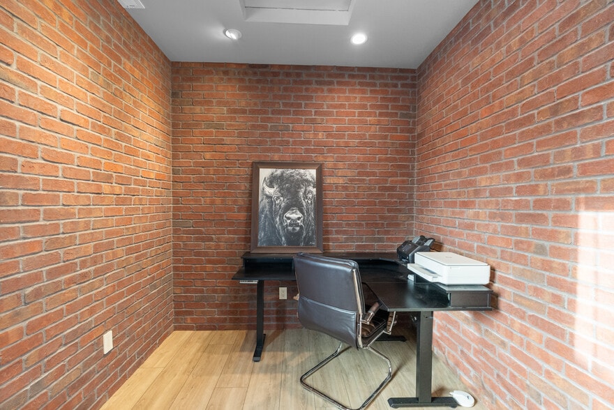 More Photos Of 325 Central Ave, Whitefish Storefront Retail Office For Sale