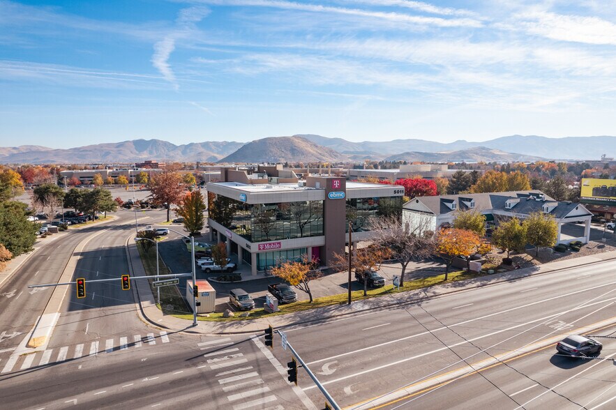 More Photos Of 5011 Meadowood Mall Cir, Reno Office For Lease