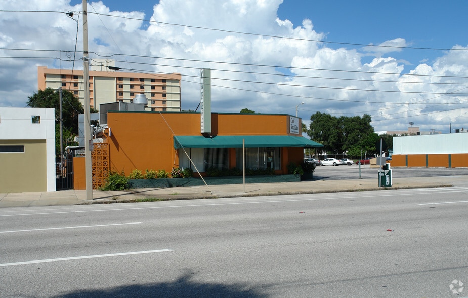 More Photos Of 1001 1st Ave N, Saint Petersburg Restaurant For Sale