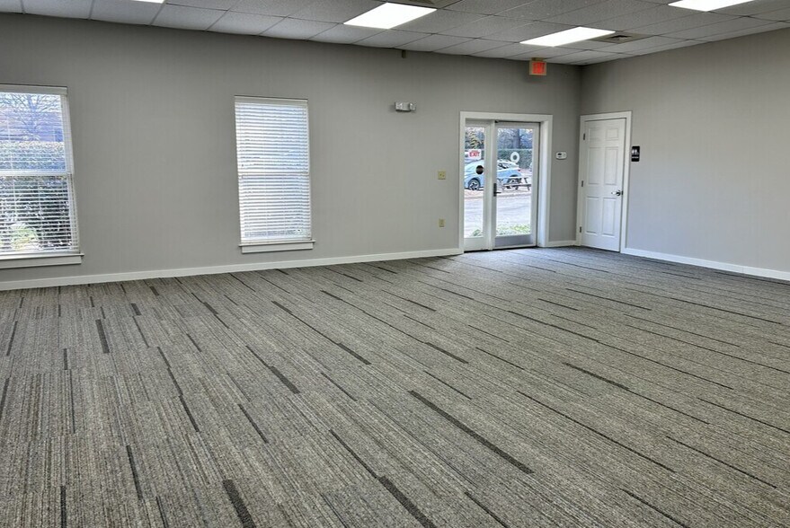 More Photos Of 220 N Ames St, Matthews Office For Lease
