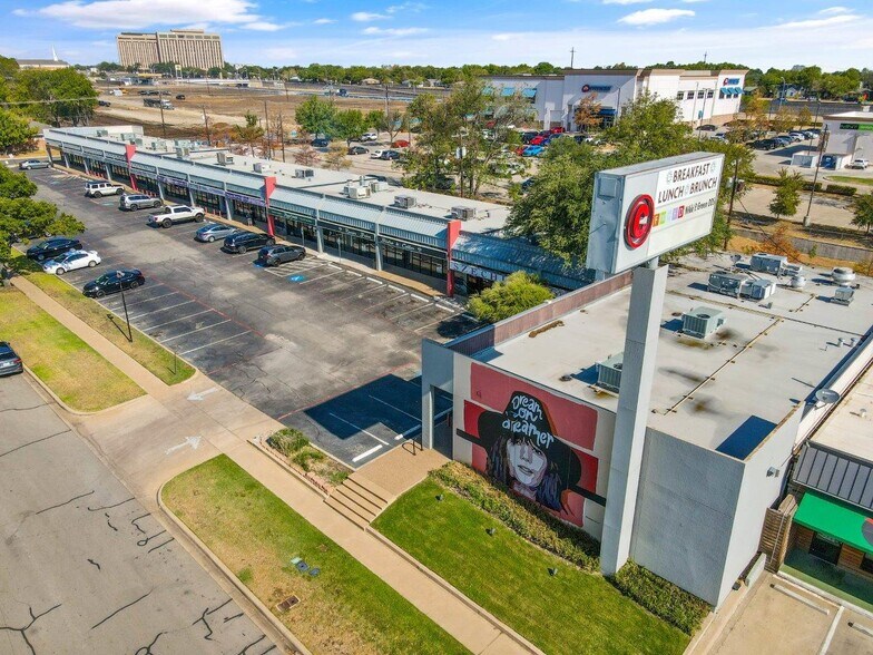 More Photos Of 5700-5730 Locke Ave, Fort Worth Unknown For Lease