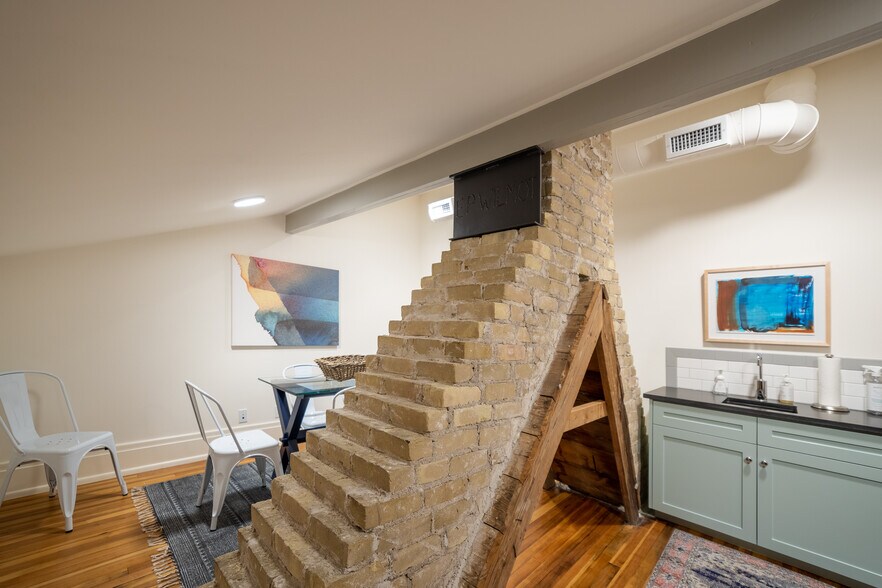 More Photos Of 904 San Antonio St, Austin Office For Lease