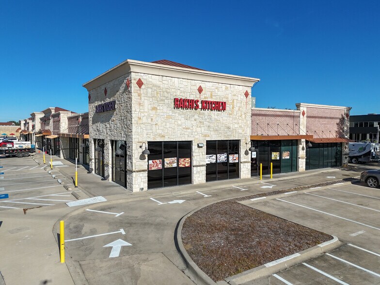 More Photos Of 1837 W Frankford Rd, Carrollton Storefront For Sale