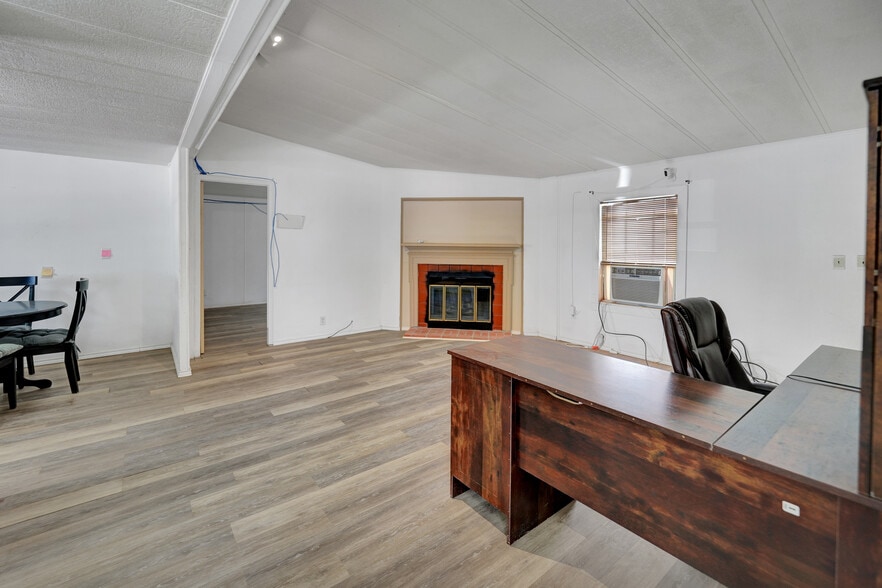 More Photos Of , Midland Flex For Sale