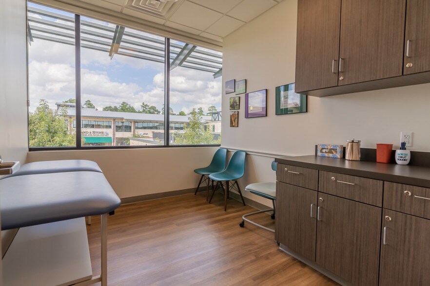 More Photos Of 26400 Kuykendahl Rd, Spring Storefront Retail Office For Sale