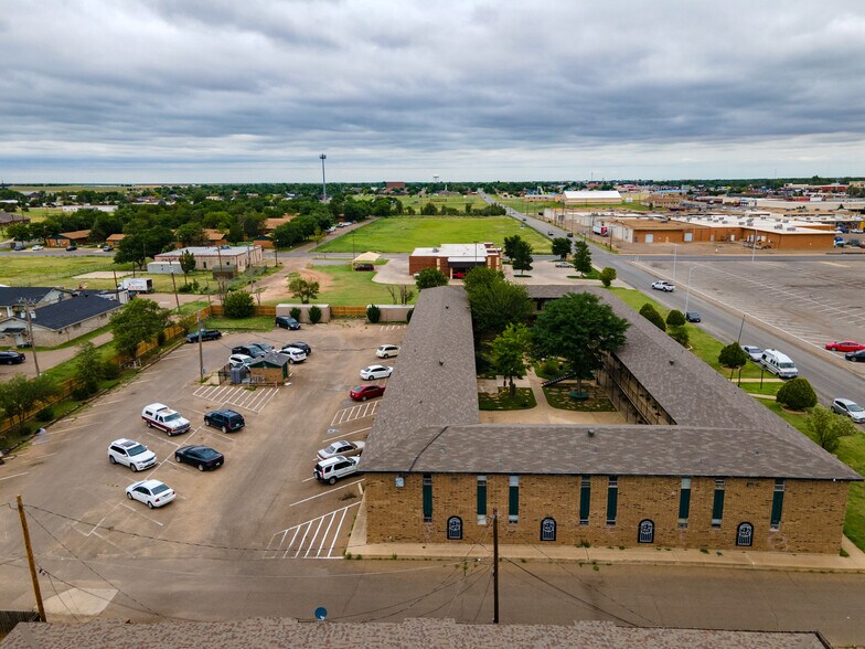 More Photos Of 1031 N Sumner St, Pampa Apartments For Sale