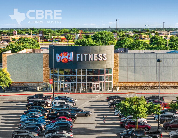 Primary Photo Of 213 N Highway 67, Cedar Hill General Retail For Sale