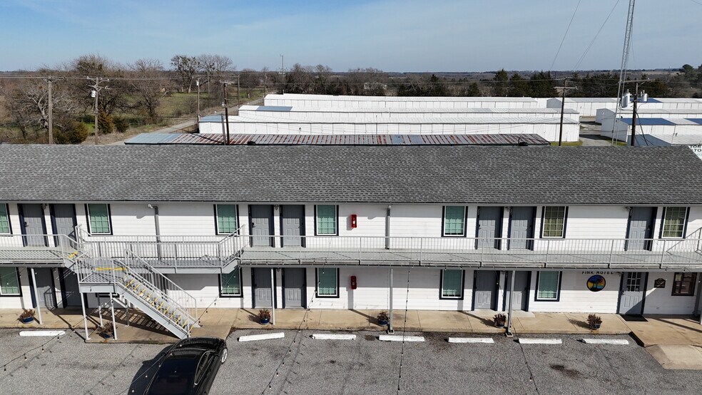 More Photos Of 75005 N Hwy 289, Pottsboro Hotel For Sale