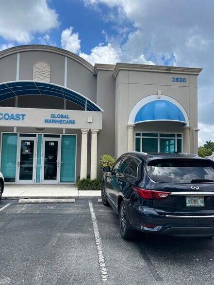 More Photos Of 2830 W State Road 84, Fort Lauderdale Flex For Sale