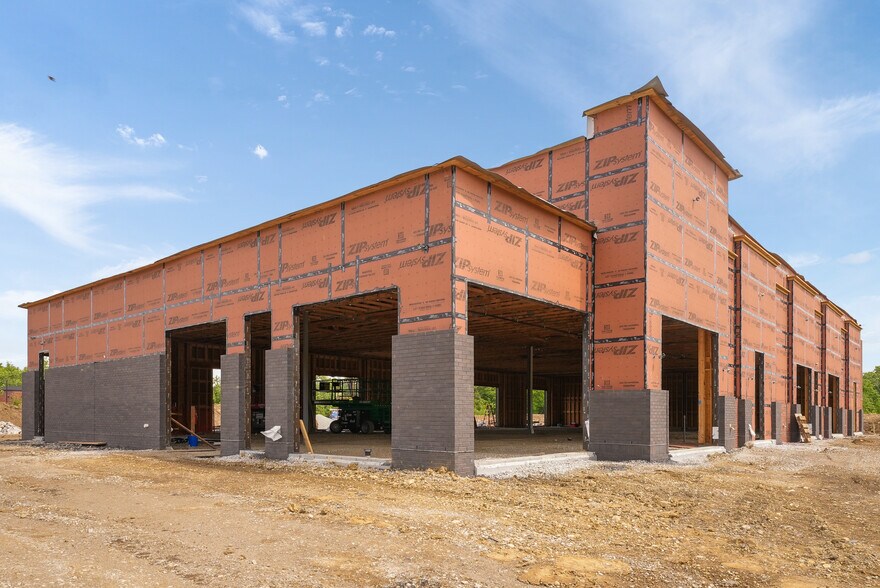More Photos Of Crescent Pl @ Hamilton Rd & Tech Center Dr, Gahanna Restaurant For Lease