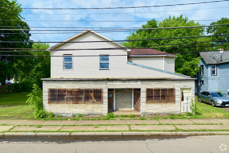 Primary Photo Of 754 S Main St, Elmira General Retail For Sale