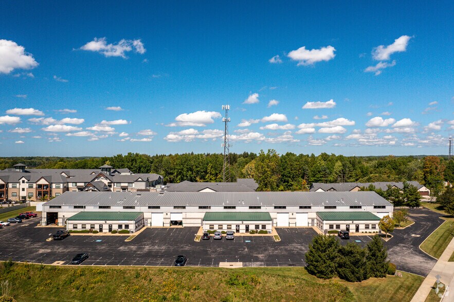 More Photos Of 4270-4282 Hudson Dr, Stow Light Manufacturing For Lease