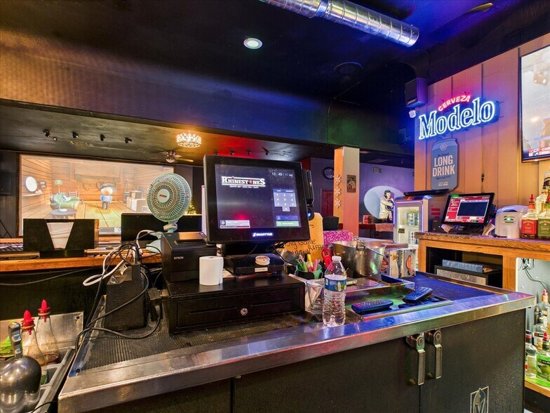 More Photos Of 1700 S Pahrump Valley Blvd, Pahrump Storefront For Sale