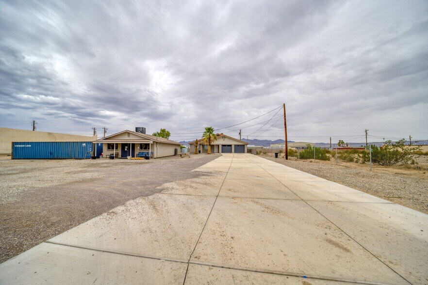 More Photos Of 5201 S Highway 95, Fort Mohave Storefront Retail Office For Sale