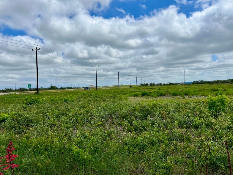 More Photos Of 1352 Lee Rd, Aransas Pass Land For Sale