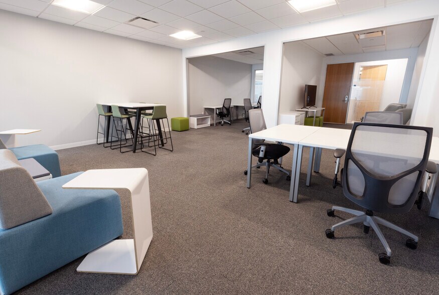 More Photos Of 1433 N Water St, Milwaukee Coworking Space