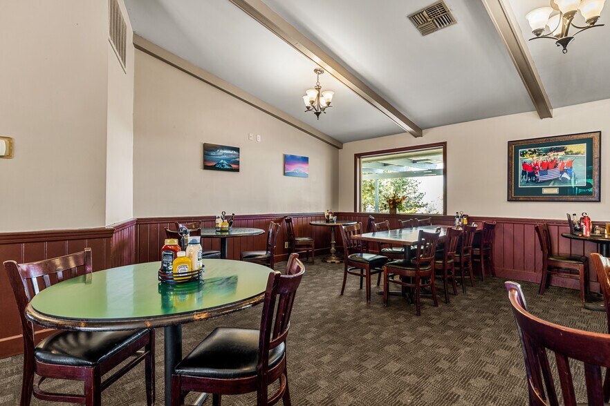 More Photos Of 5925 Country Club Dr, Weed Golf Course Driving Range For Sale
