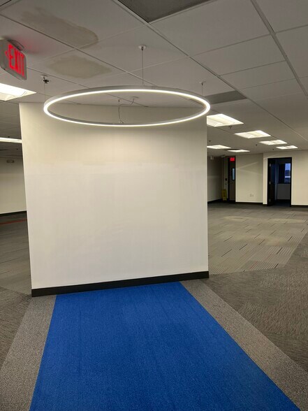 More Photos Of 28400 Northwestern Hwy, Southfield Office For Lease
